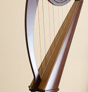 M003 MIRA Арфа 28 струн, цвет отделки - Орех, Resonance Harps