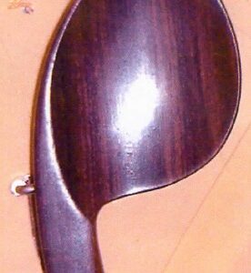 VC01Ru-4/4 Подбородник для скрипки, модель Guarneri. Форма крепления - U. Материал - палисандр. WBO